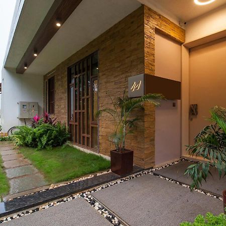 Villa 41 By Stayvista - A Chic Retreat With A Pool, Poker Table, And A Theater Room Lonavala Exterior foto